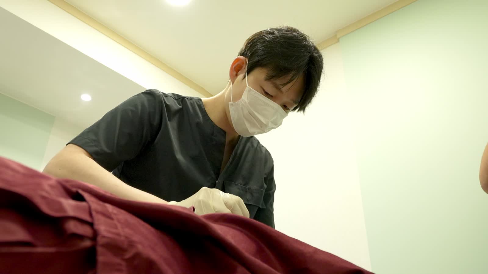 턱관절 정렬 검사 및 안면비대칭 교정 장비